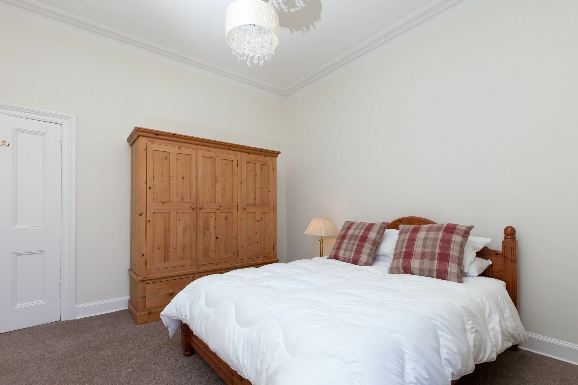 Spacious And Bright Polworth Flat إدنبرة المظهر الخارجي الصورة
